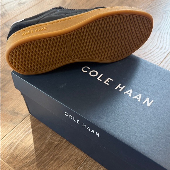 🆕 Cole Haan Women’s Breakaway Black and White Sneakers - Picture 4 of 5